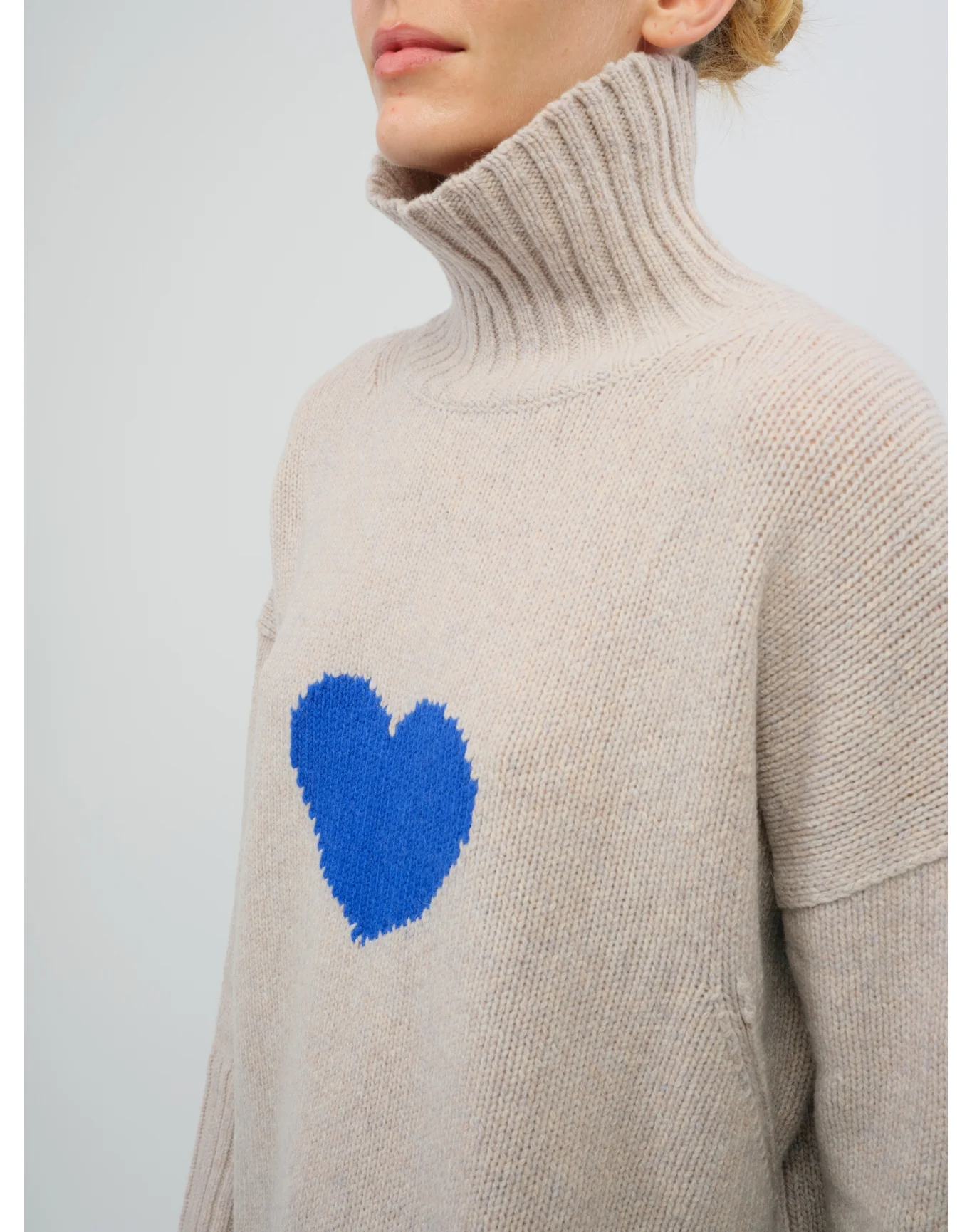 Alma We Heart Sweater | Maple - Image 4