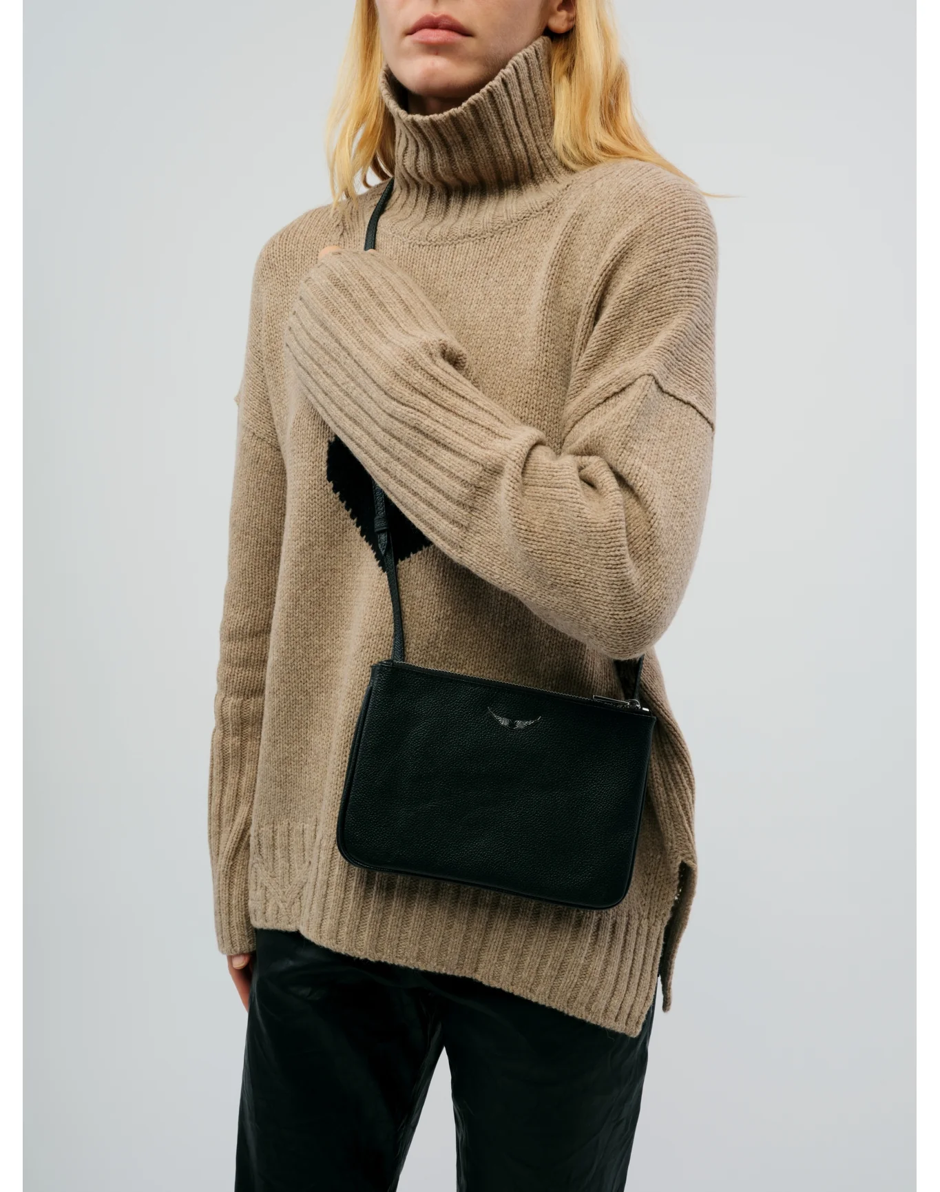 Duo Wings Grained Leather Bag | Black - Image 3