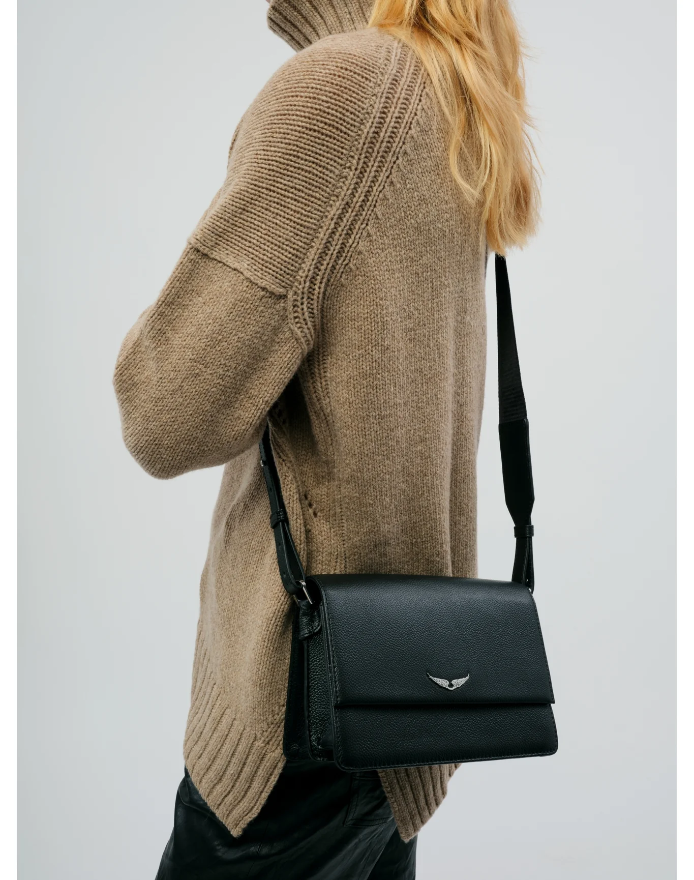 Lolita Wings Grained Leather Bag | Black - Image 5