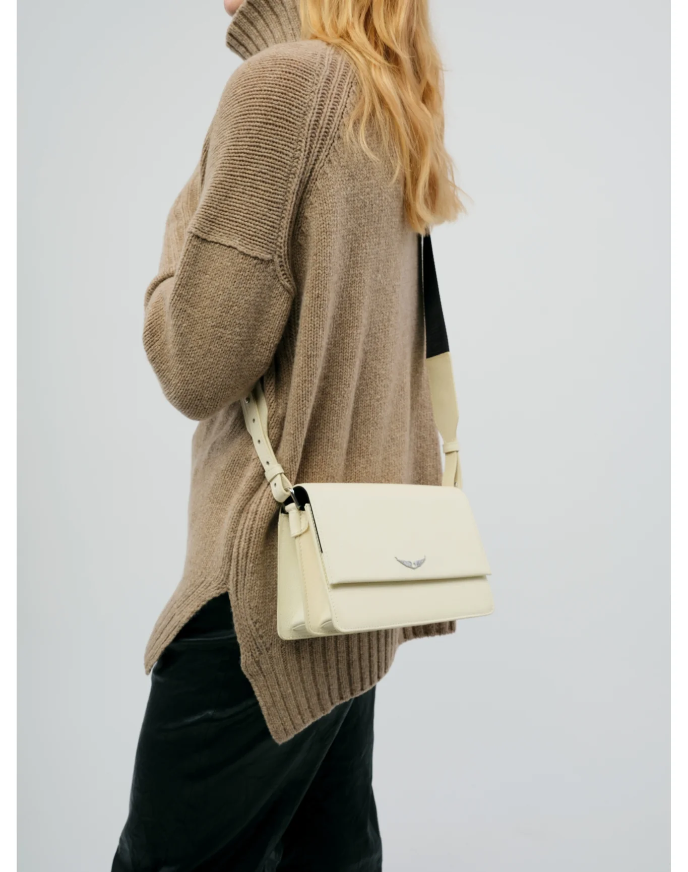 Lolita Wings Grained Leather Bag | Flash - Image 5