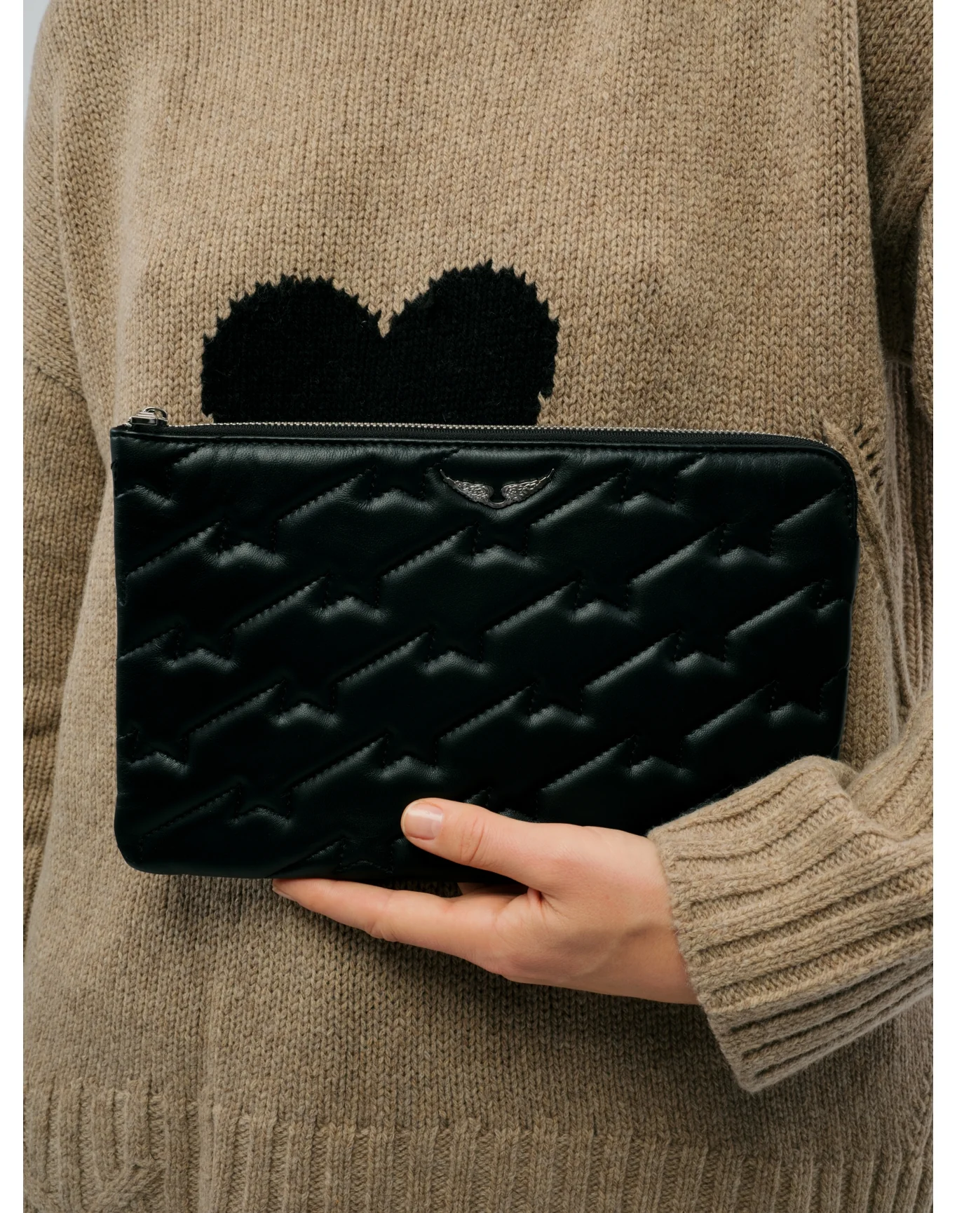 Uma Wings Zv Quilted Small Pouch | Black - Image 3