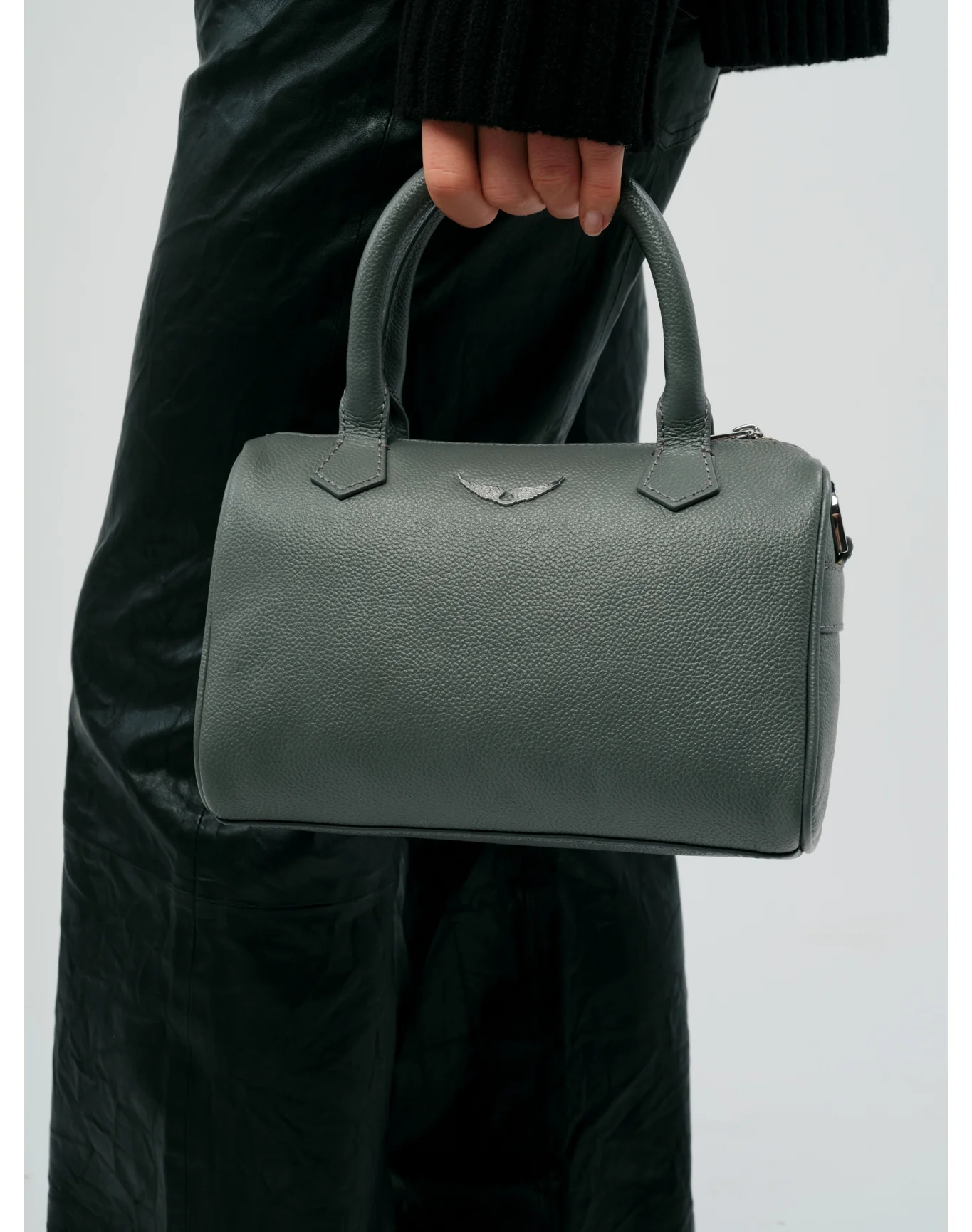 XS Sunny Wings Grained Leather Bag | Road - Image 5
